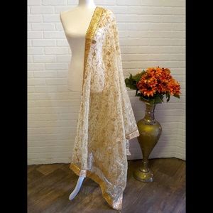 Gold net embroidered dupatta